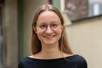 Dr. Johanna Pakusch